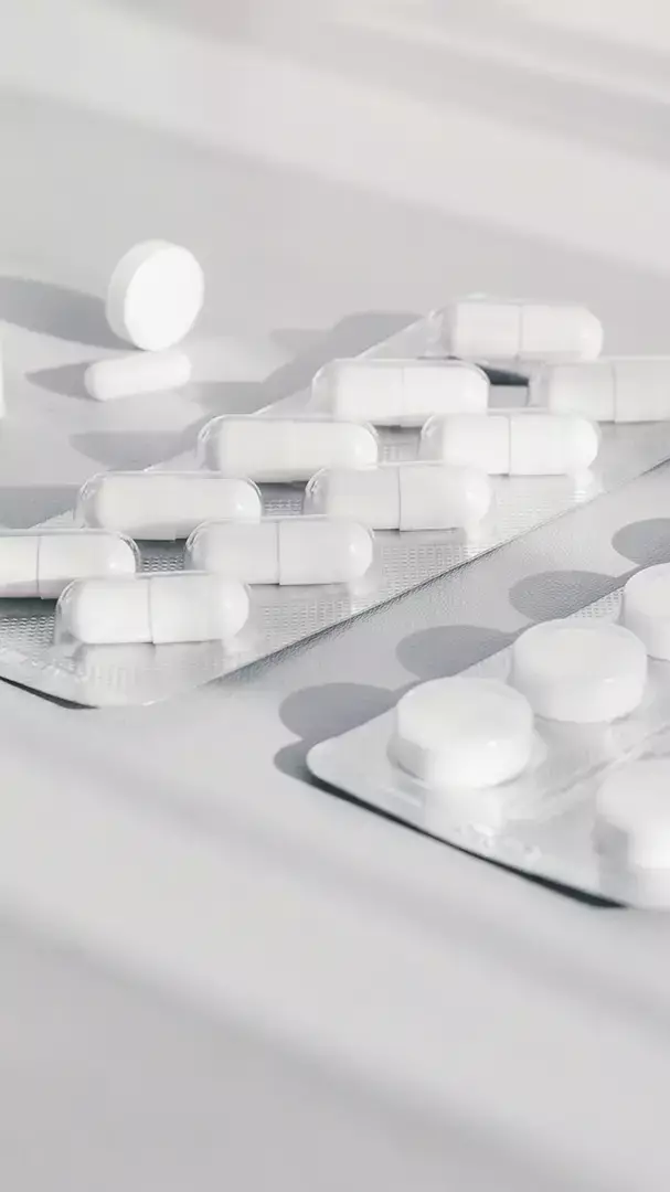 Private Label vs White Label | Encanto Nutraceutical Private Label vs White Label